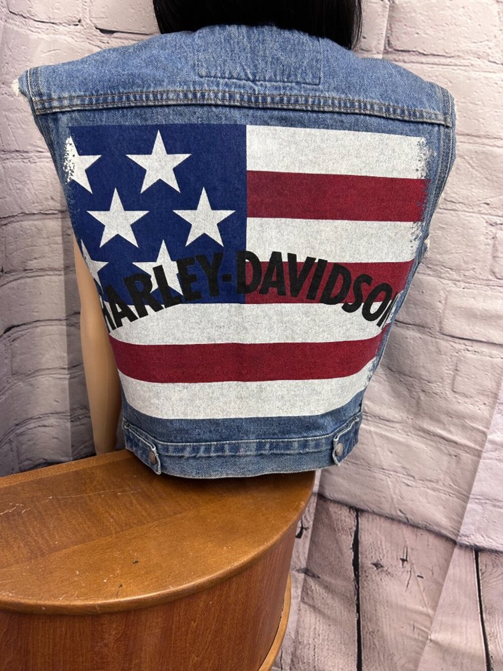 Vintage Harley-Davidson Denim Vest - RARE American Flag and Sewn Eagle Patch! - Picture 5 of 6